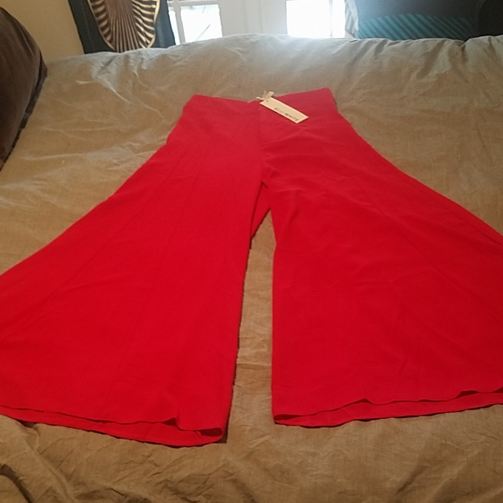 Nwto Red wide leg pants